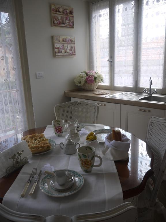 Casa Grandis Dimora Di Charme Nel Cuore Di Bordigheraアパートメント 部屋 写真